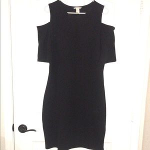 Fitted, cold shoulder, black rubbed dress.